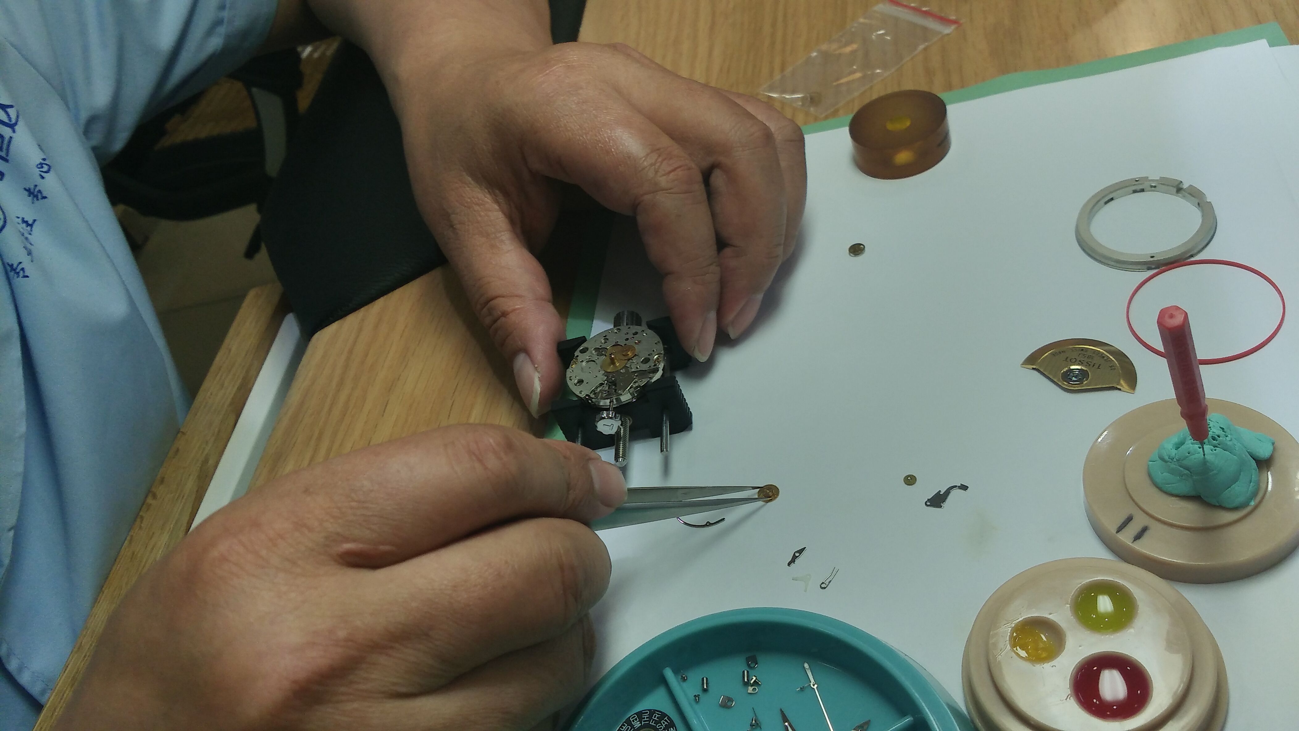 江诗丹顿手表维修费用价目表（江诗丹顿表盘刮花）